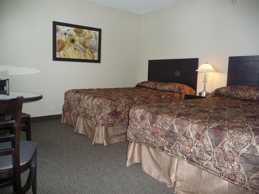 Motel Du Fleuve บรอสซาร์ด ภายนอก รูปภาพ