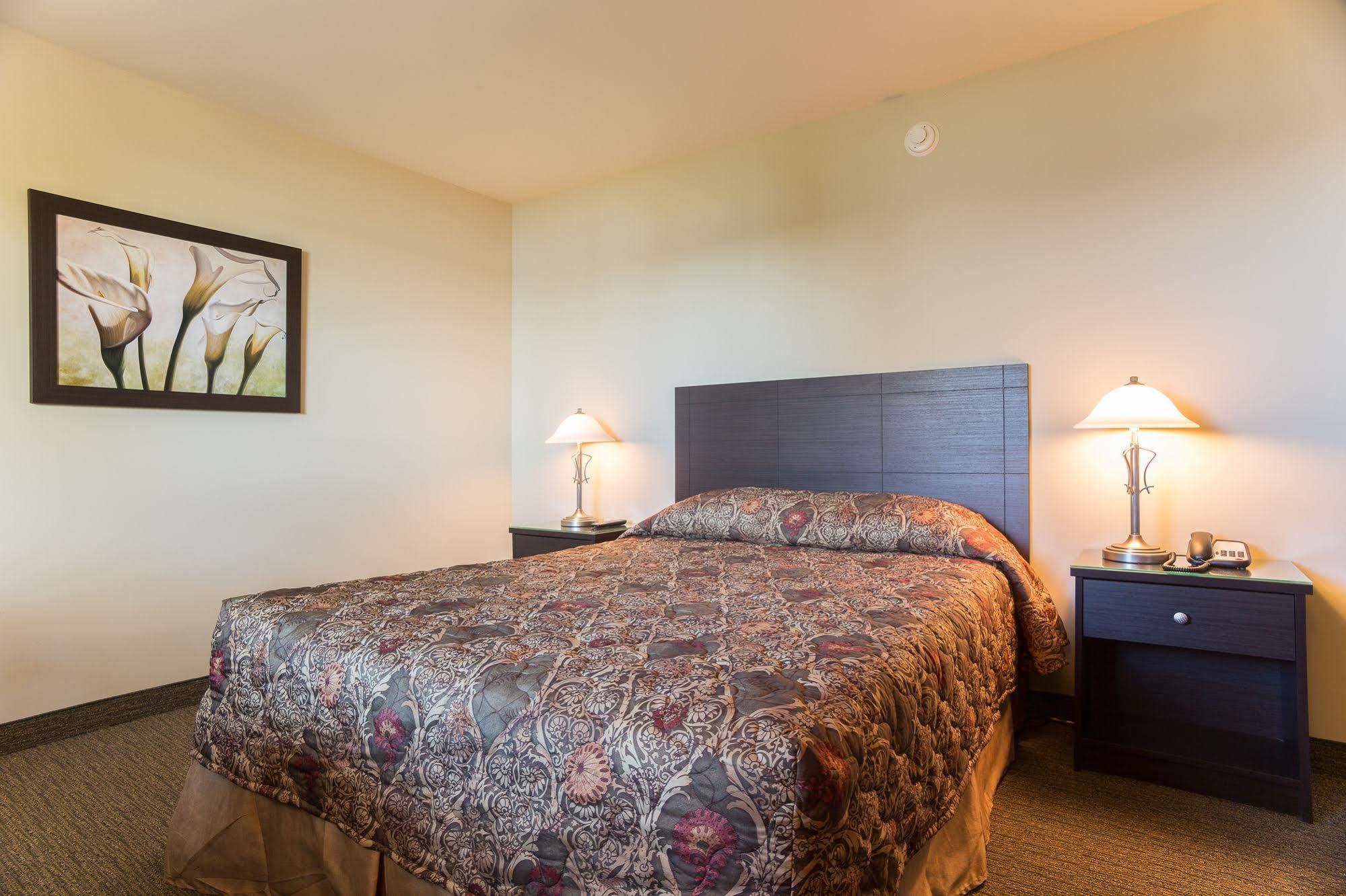 Motel Du Fleuve บรอสซาร์ด ภายนอก รูปภาพ